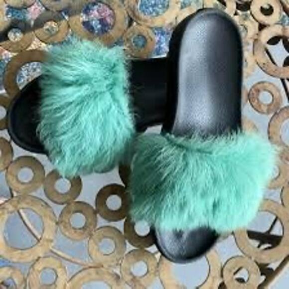 Ugg mint green fuzzier Sherpa lined slide sandals womens 7 - Picture 1 of 8